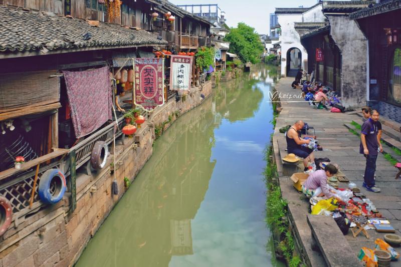 跟我妈说话她老是不认真听，没错说完事情跟没说一样，我说完一个事后，他就会问：啥？你说的啥？游戏画面